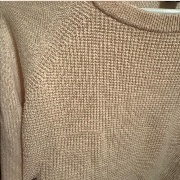 Theory light Pink Crew Neck Cashmere Sweater Medium - Picture 3 of 6